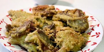 Setas en tempura con salsa Alioli