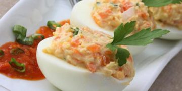 Receta de huevos rellenos de ensaladilla rusa