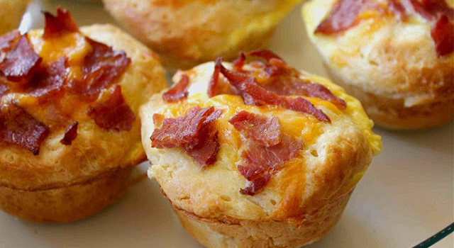 Muffins salados de queso y bacon